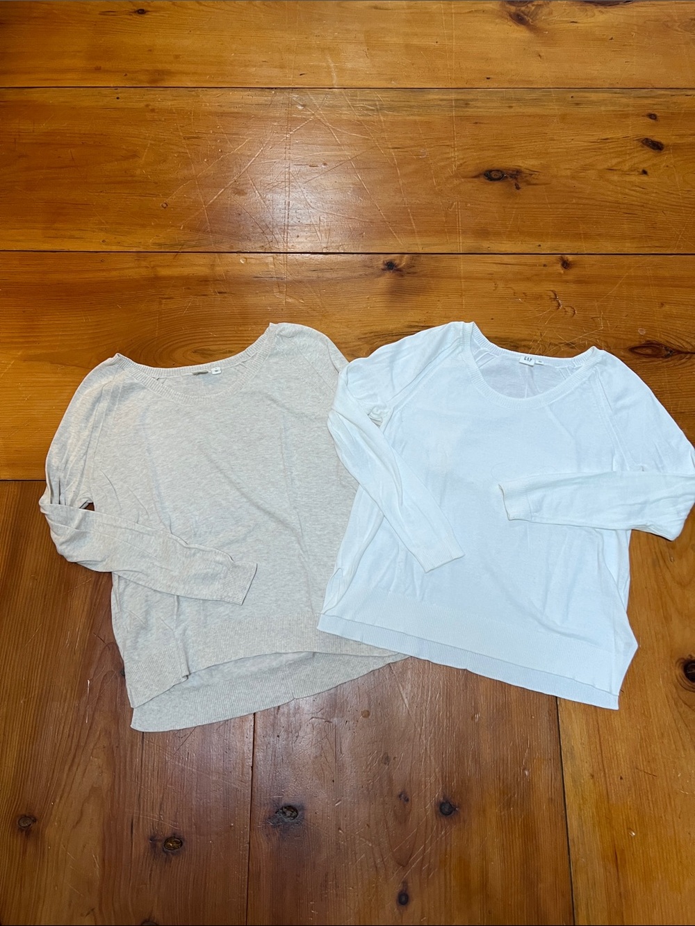 EUC Set of two lightweight Gap cotton sweaters size Small